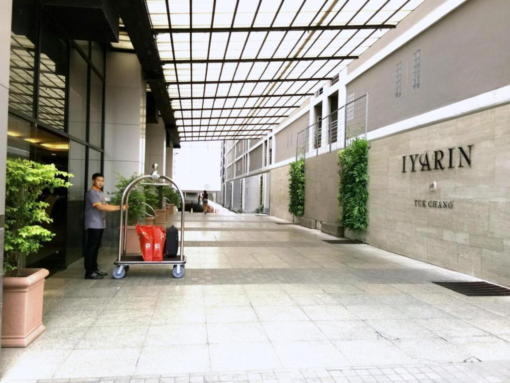 Iyarin@Tuk Chang Ratchayothin Hotel Bangkok Eksteriør bilde