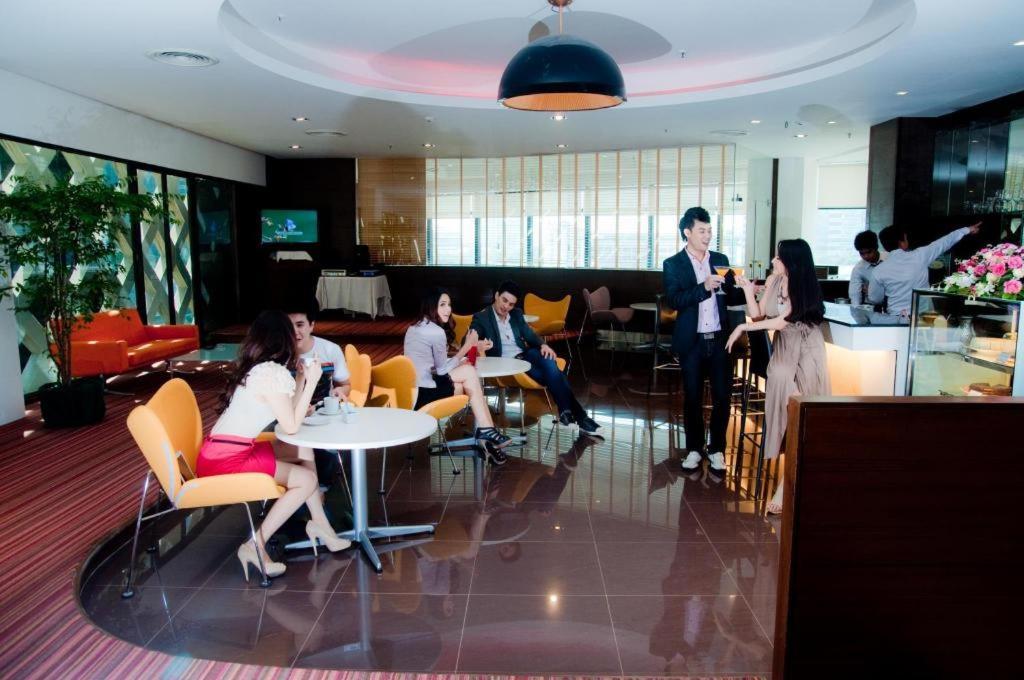 Iyarin@Tuk Chang Ratchayothin Hotel Bangkok Eksteriør bilde