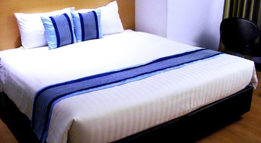Iyarin@Tuk Chang Ratchayothin Hotel Bangkok Eksteriør bilde